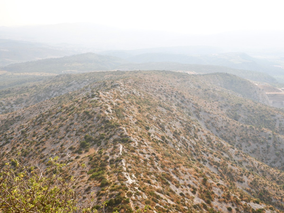 Hiking around Tautavel